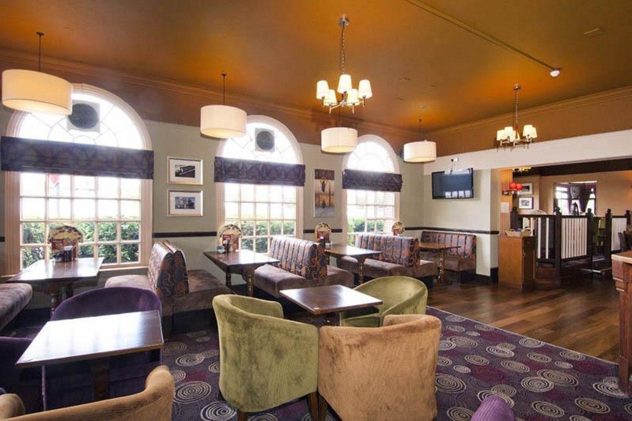 Premier Inn London Greenford 外观 照片
