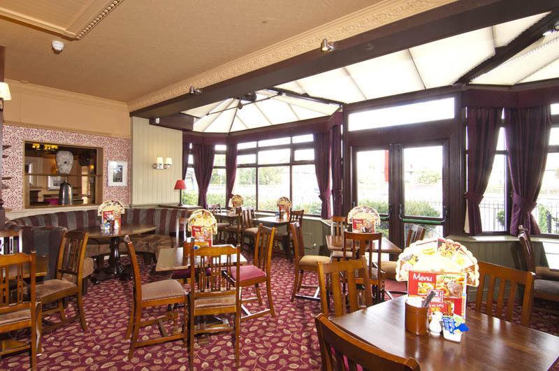 Premier Inn London Greenford 外观 照片